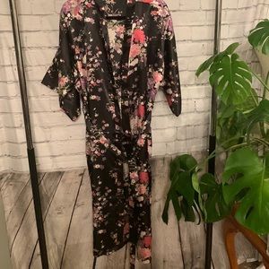 New without tags kimono style light weight silky bathrobe